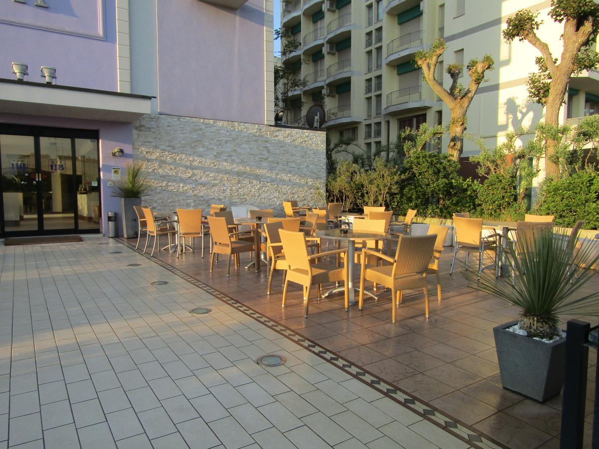 Hotel Baya - In Centro, Sul Mare Milano Marittima Exterior photo